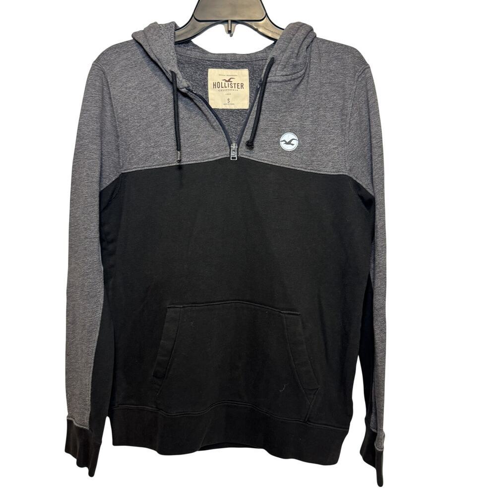 Hollister Men's grey‎ and black quarter-zip hoodie Size S
